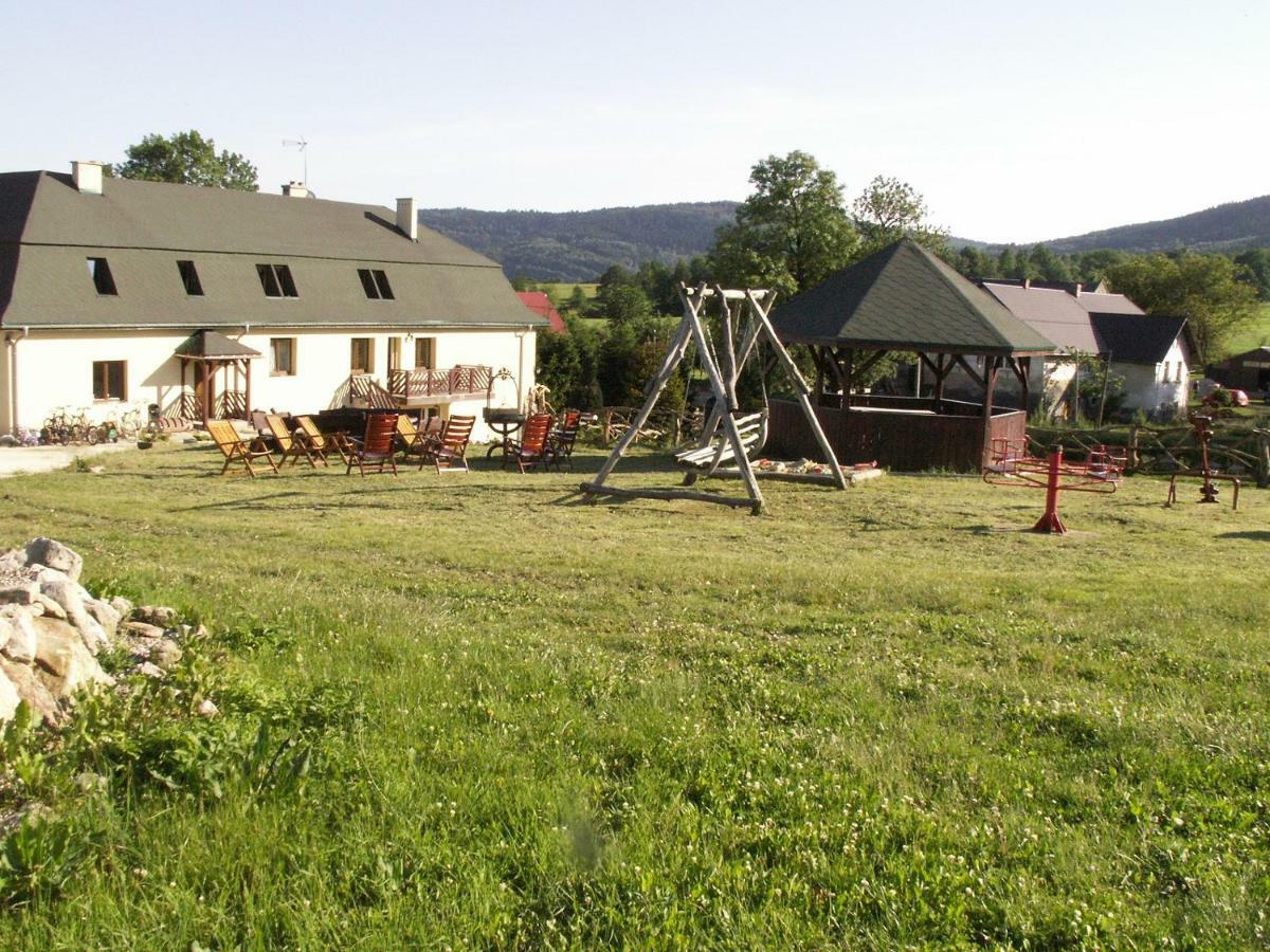 Agroturystyka Leszczynowy Dworek Ponikwa  Exterior foto
